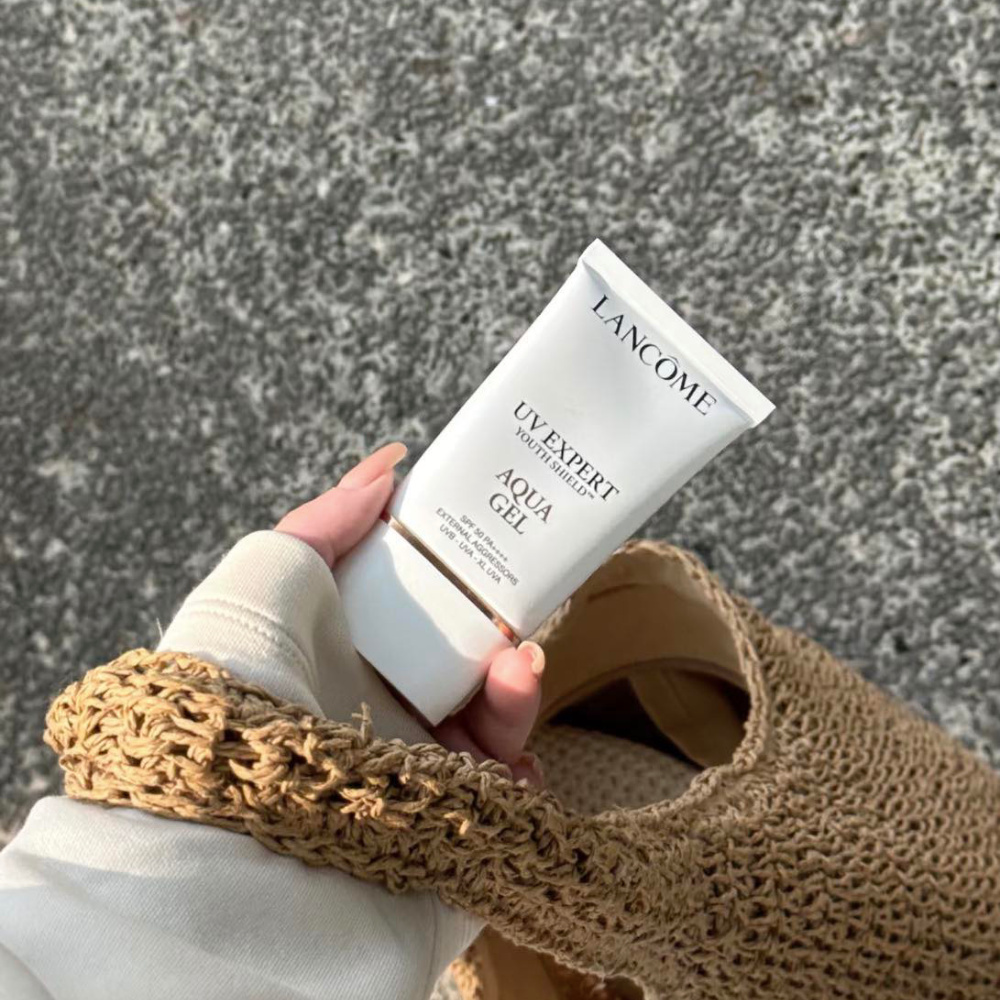 Lancome UV Expert Youth Shield Aqua Gel SPF50 PA++++ 10ml  (New Package),Lancome UV Expert Youth Shield Aqua Gel SPF50 PA++++ ราคา , Lancome UV Expert Youth Shield Aqua Gel SPF50 PA++++ รีวิว